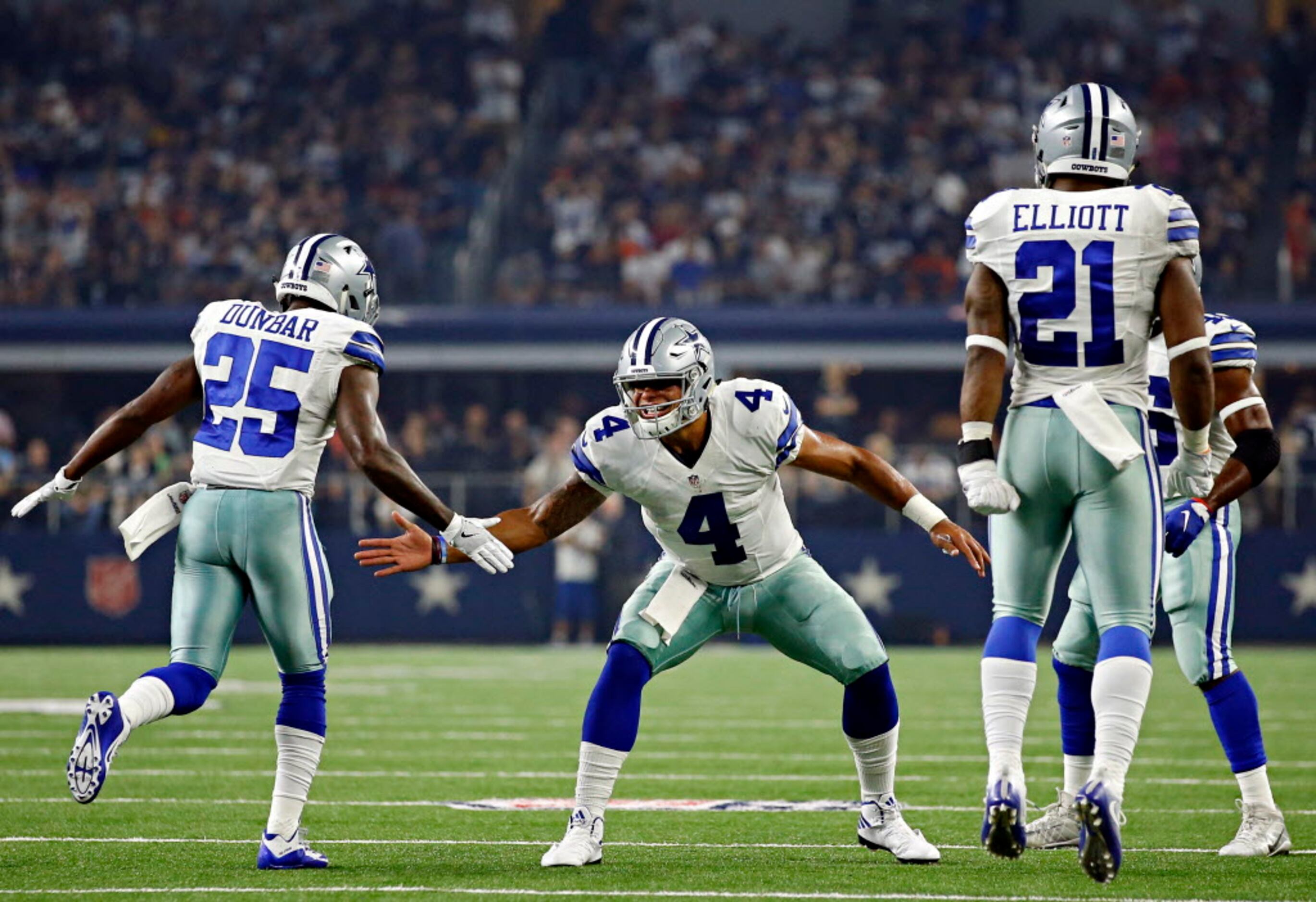 Dallas Cowboys' problems continue, Ezekiel Elliott will not play against  Chicago Bears