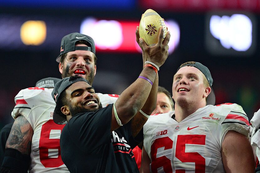 GLENDALE, AZ - JANUARY 01: Running back Ezekiel Elliott #15 of the Ohio State Buckeyes holds...