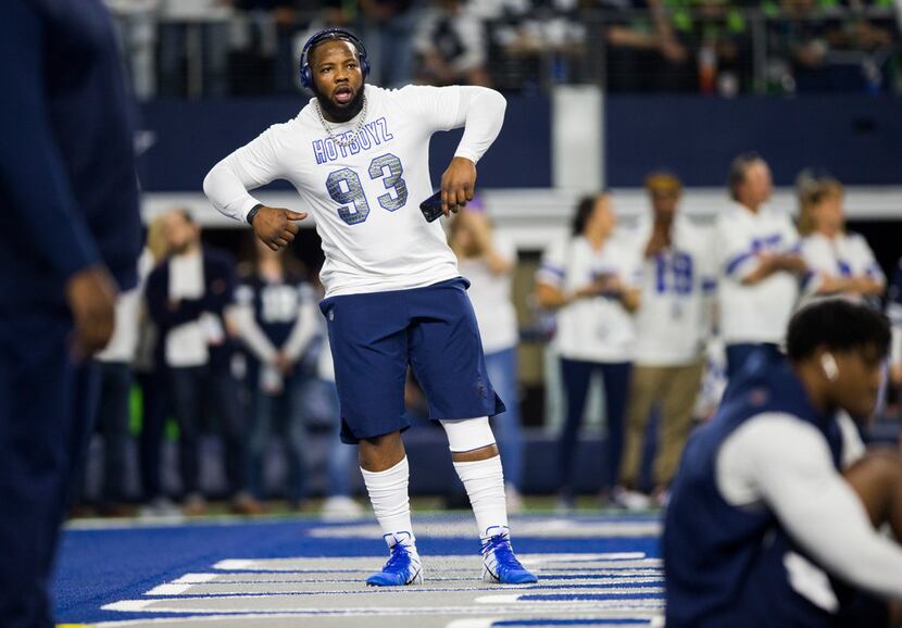 Dallas Cowboys defensive tackle Daniel Ross (93) dances  during warmups before an NFL...