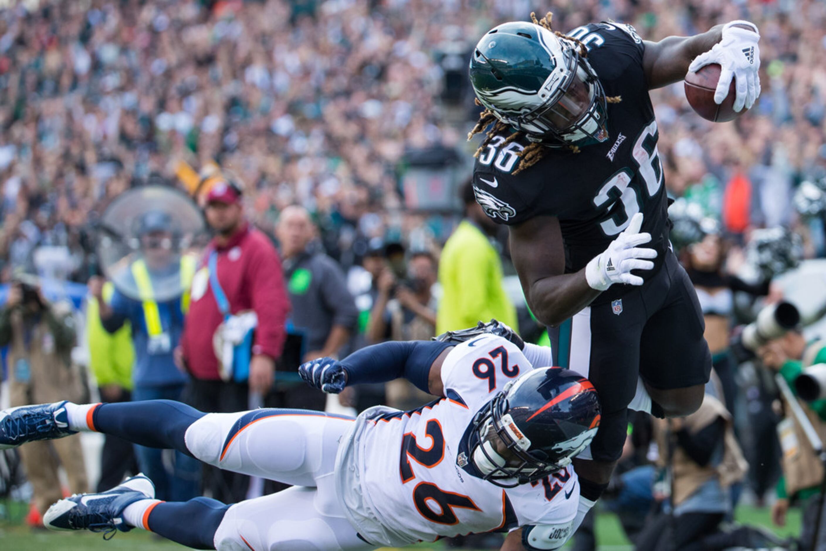 Report: Eagles release veteran running back Jay Ajayi weeks after  re-signing him