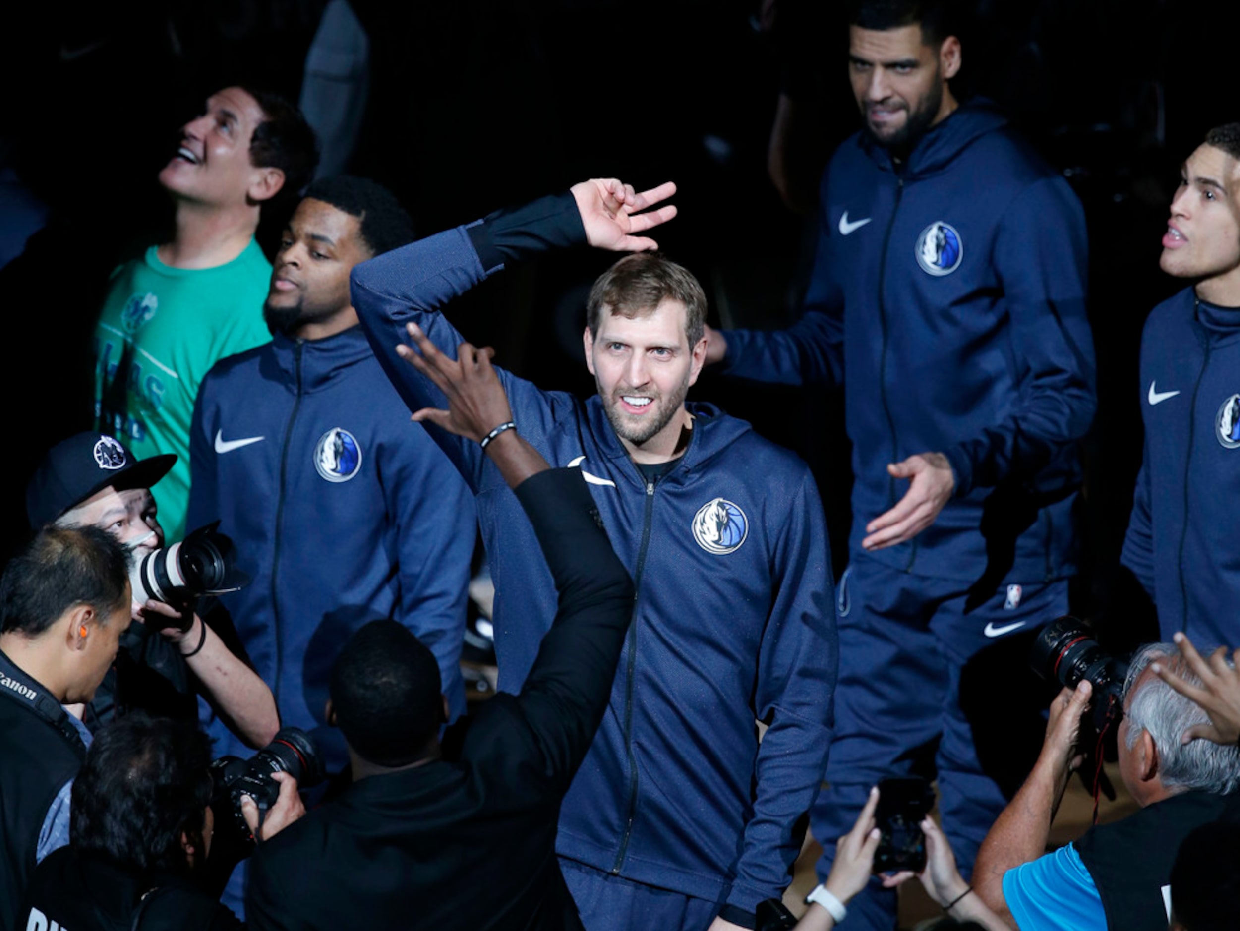 Dallas Mavericks forward Dirk Nowitzki (41) is introduced before the game against the San...