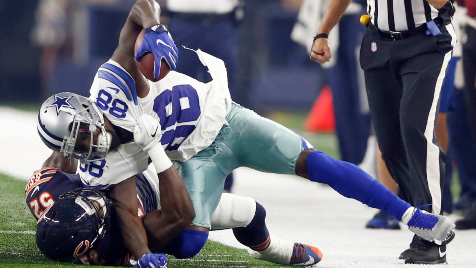 Dez Bryant has hairline fracture in knee; WR not ruled out for Sunday, but  could miss up to 3 games