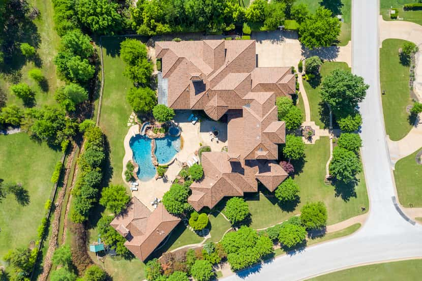 Former Dallas Cowboys star Jason Witten is selling his mansion in Westlake's Vaquero...