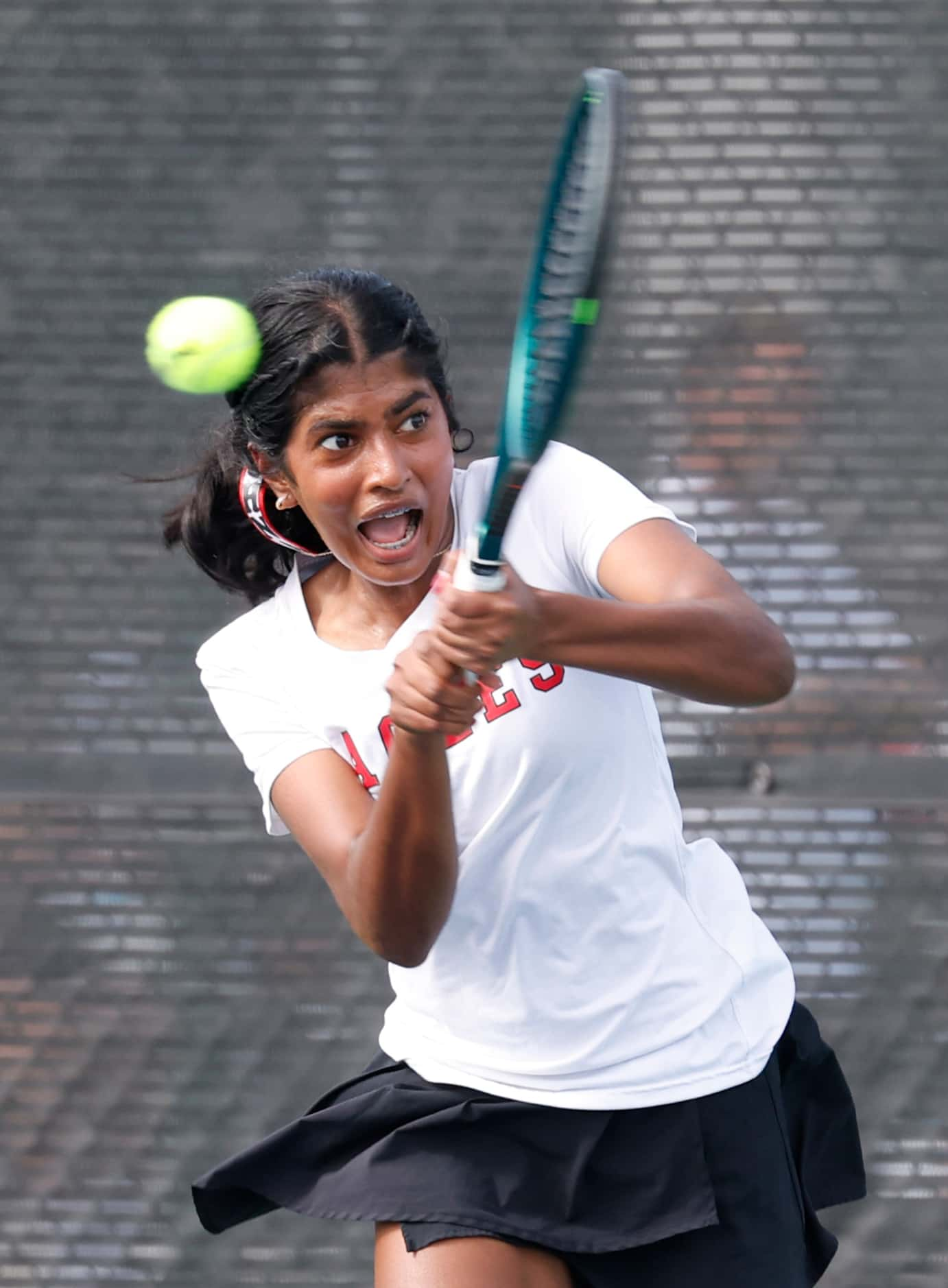 Meghna Arun Kumar, Argyle defeats Maya Diyashev, College Station in girls 5A Finals of the...