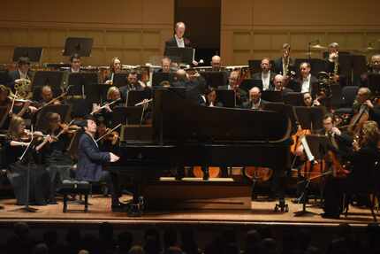 Pianist Lang Lang with the Dallas Symphony Orchestra on Sept. 16, 2016.