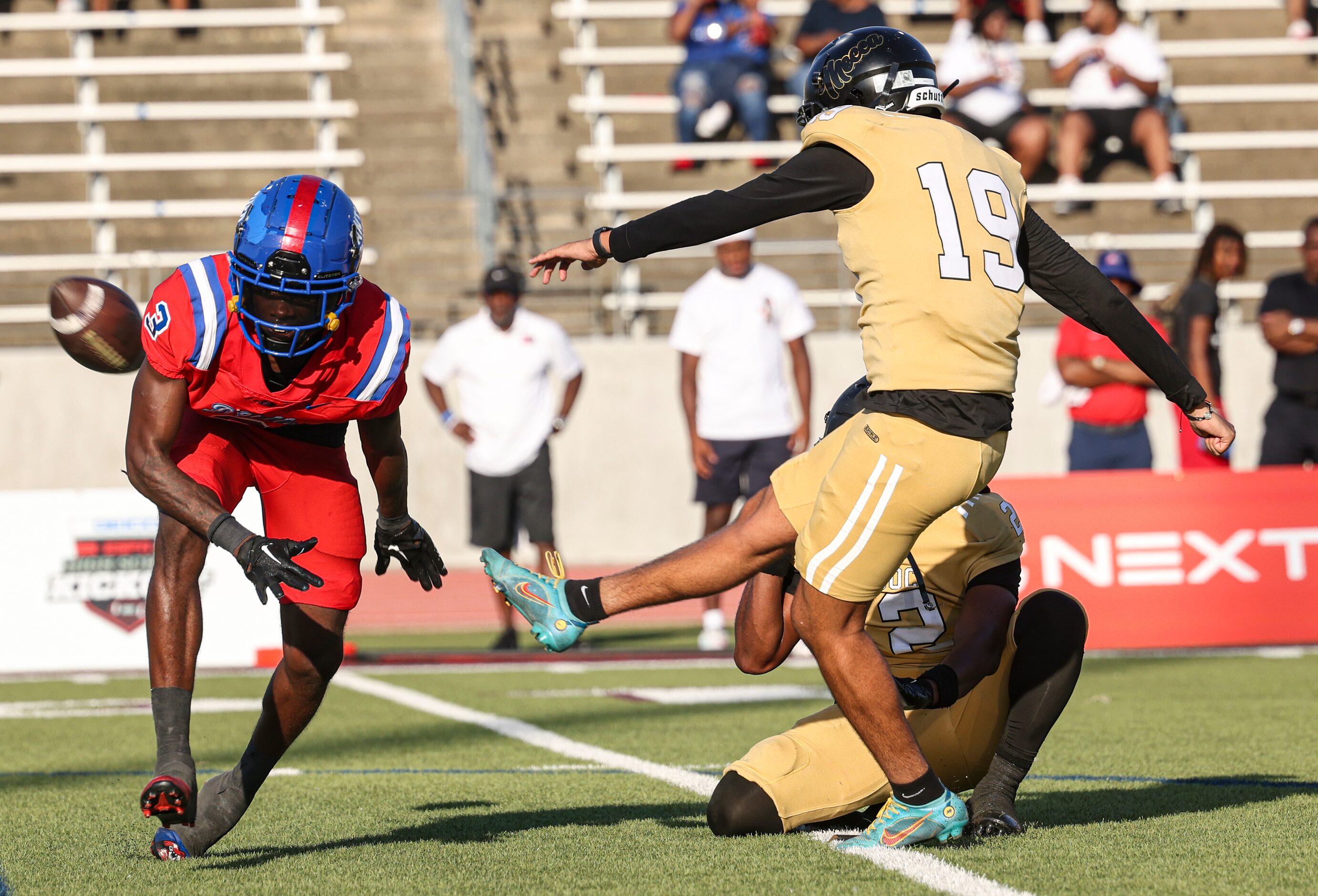 Duncanville High School Solomon James (3) attempt to block a kick by South Oak Cliff High...