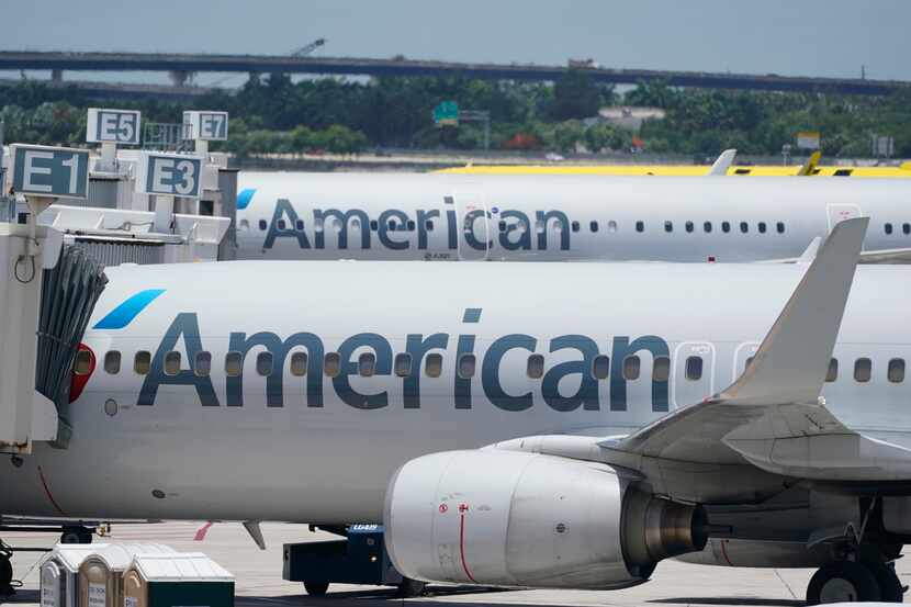 Two American Airlines Boeing 737s at the Fort Lauderdale-Hollywood International Airport in...