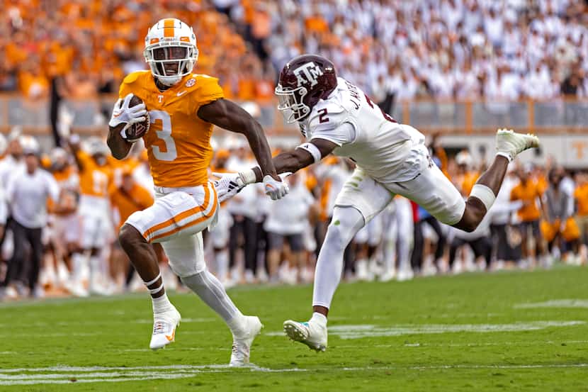Tennessee defensive back Dee Williams (3) escapes from Texas A&M defensive back Jacoby...