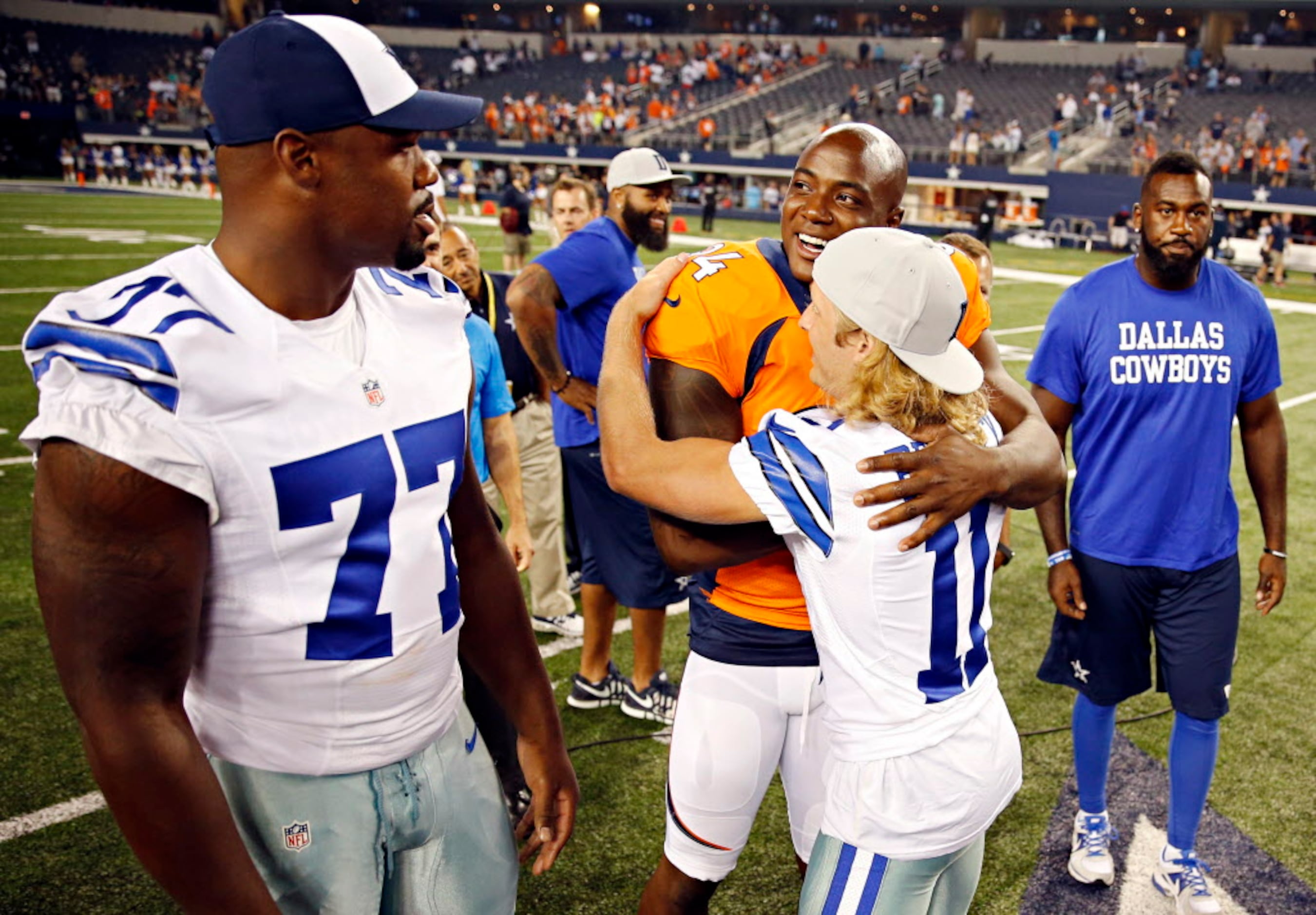 DeMarcus Ware signs contract to retire as a member of the Cowboys