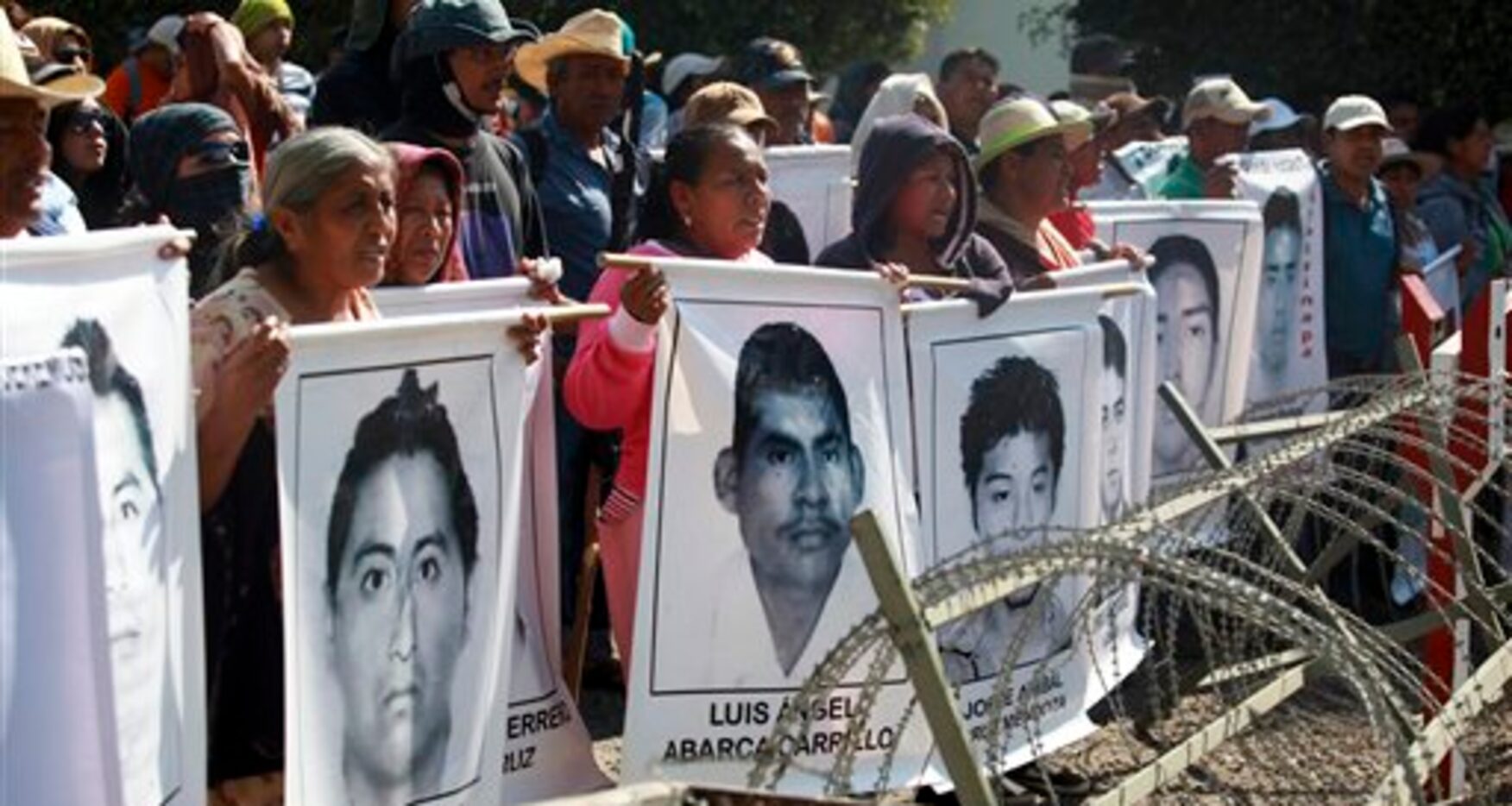 
				Un presunto sicario de Guerrero Unidos es acusado de estar ligado a desaparción de...