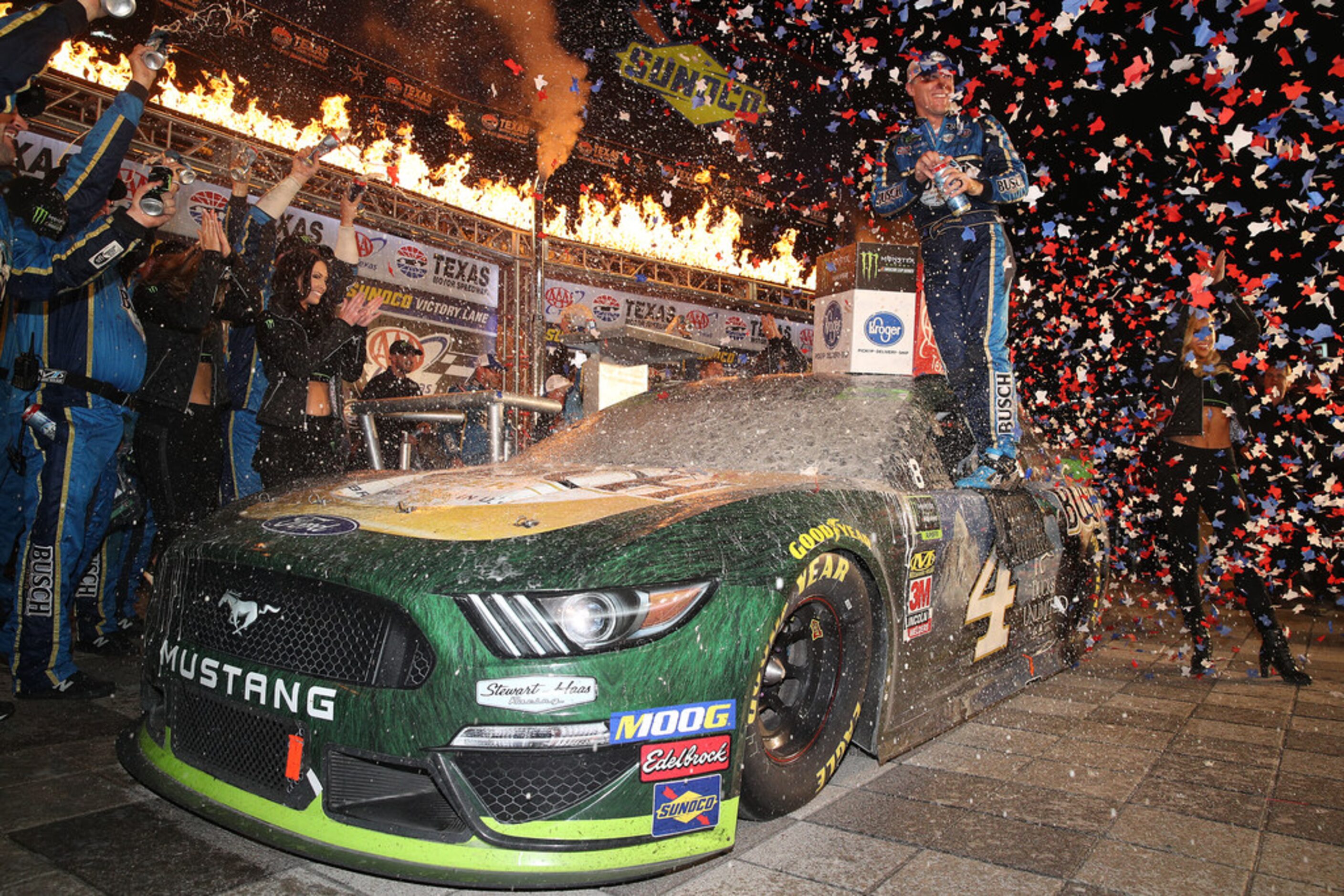 FORT WORTH, TEXAS - NOVEMBER 03: Kevin Harvick, driver of the #4 Busch Beer/Ducks Unlimited...