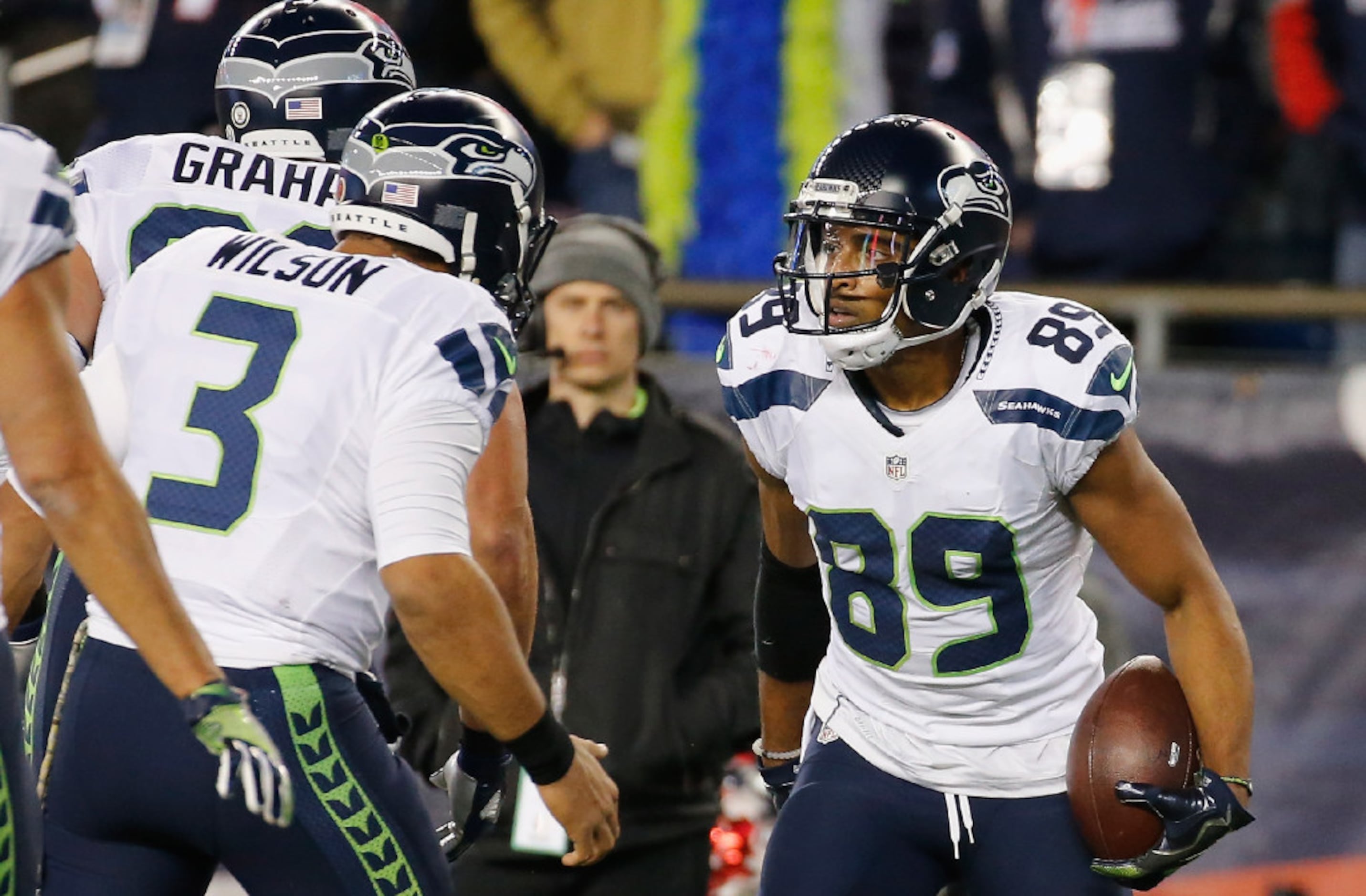 C.J. Prosise takes over in Seattle. Fantasy Football Waiver Wire