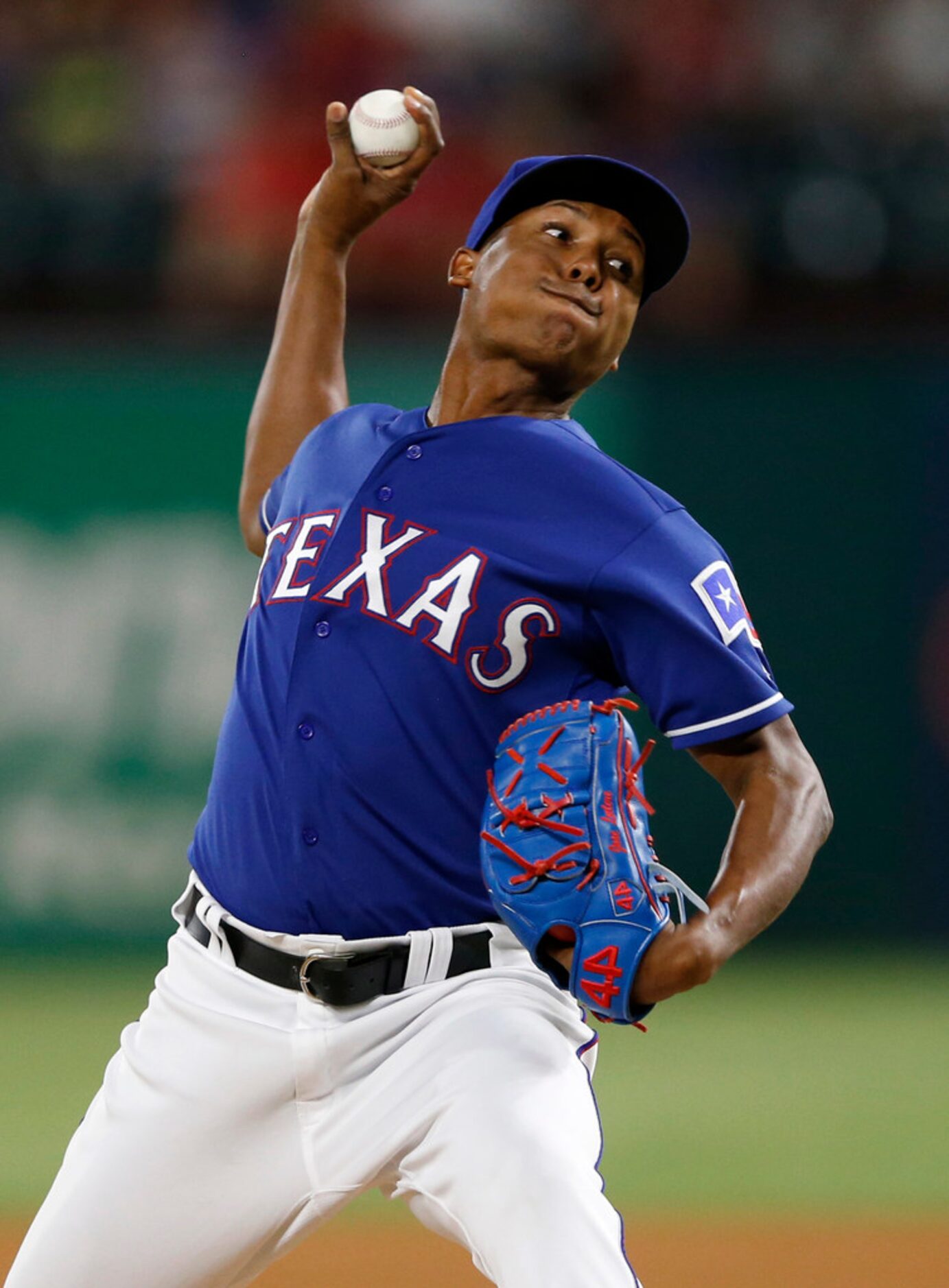 Texas Rangers relief pitcher Jose Leclerc (25) pitches during the ninth inning of play at...