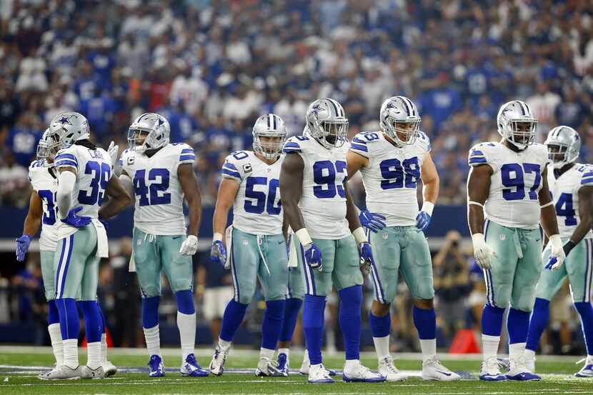 La defensiva de los Cowboys de Dallas. (DMN/TOM FOX)
