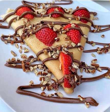 A Nutella-and-strawberries crepe from Salomay.