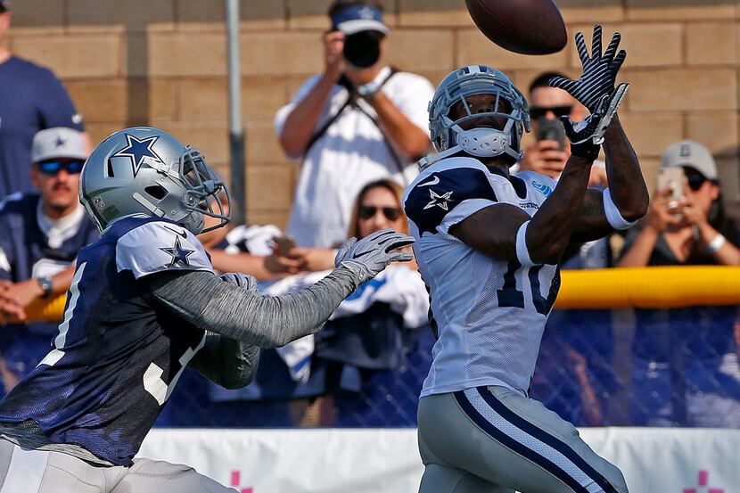 Dallas Cowboys wide receiver Tavon Austin (10) pulls in a pass over cornerback Byron Jones...