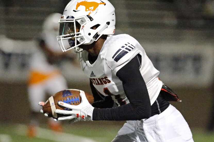 Shilo Sanders played for Sachse as a junior in 2017. (Stewart F. House/Special Contributor)