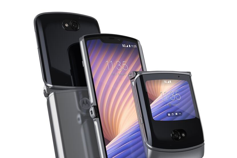 Motorola's 5G Razr Foldable Adds Better Cameras and Processor, Costs Less -  Bloomberg