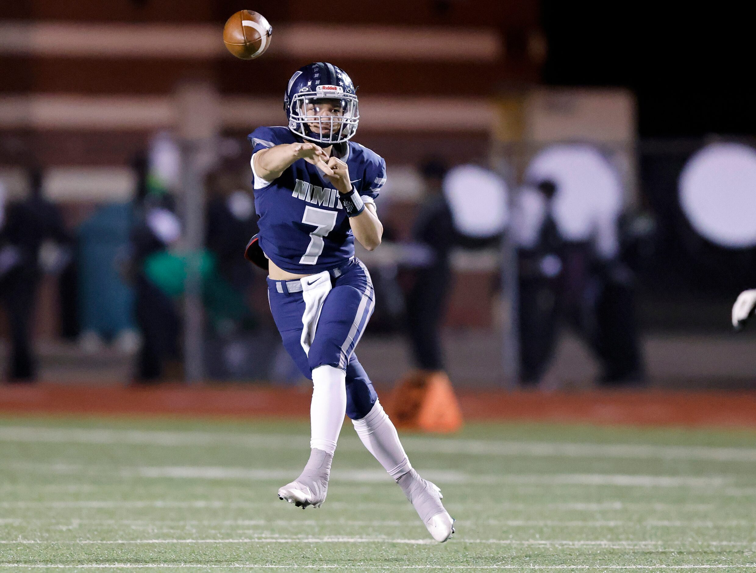 Irving Nimitz quarterback Pedro Maldonado (7) throws a first half pass against Richardson...