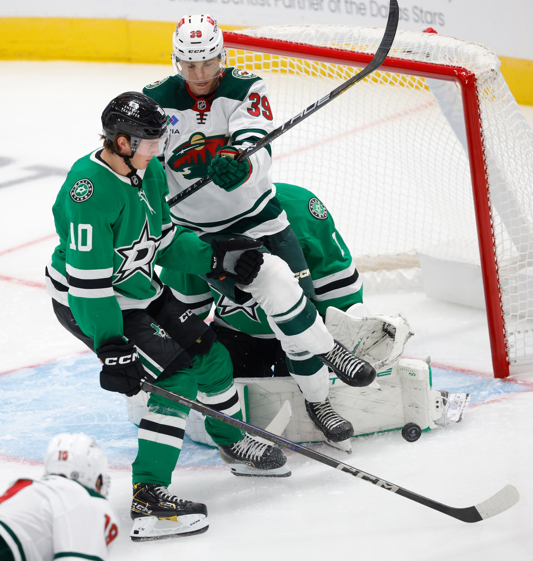 Dallas Stars center Oskar Bäck (10) and Dallas Stars right wing Emil Hemming (39) compete...