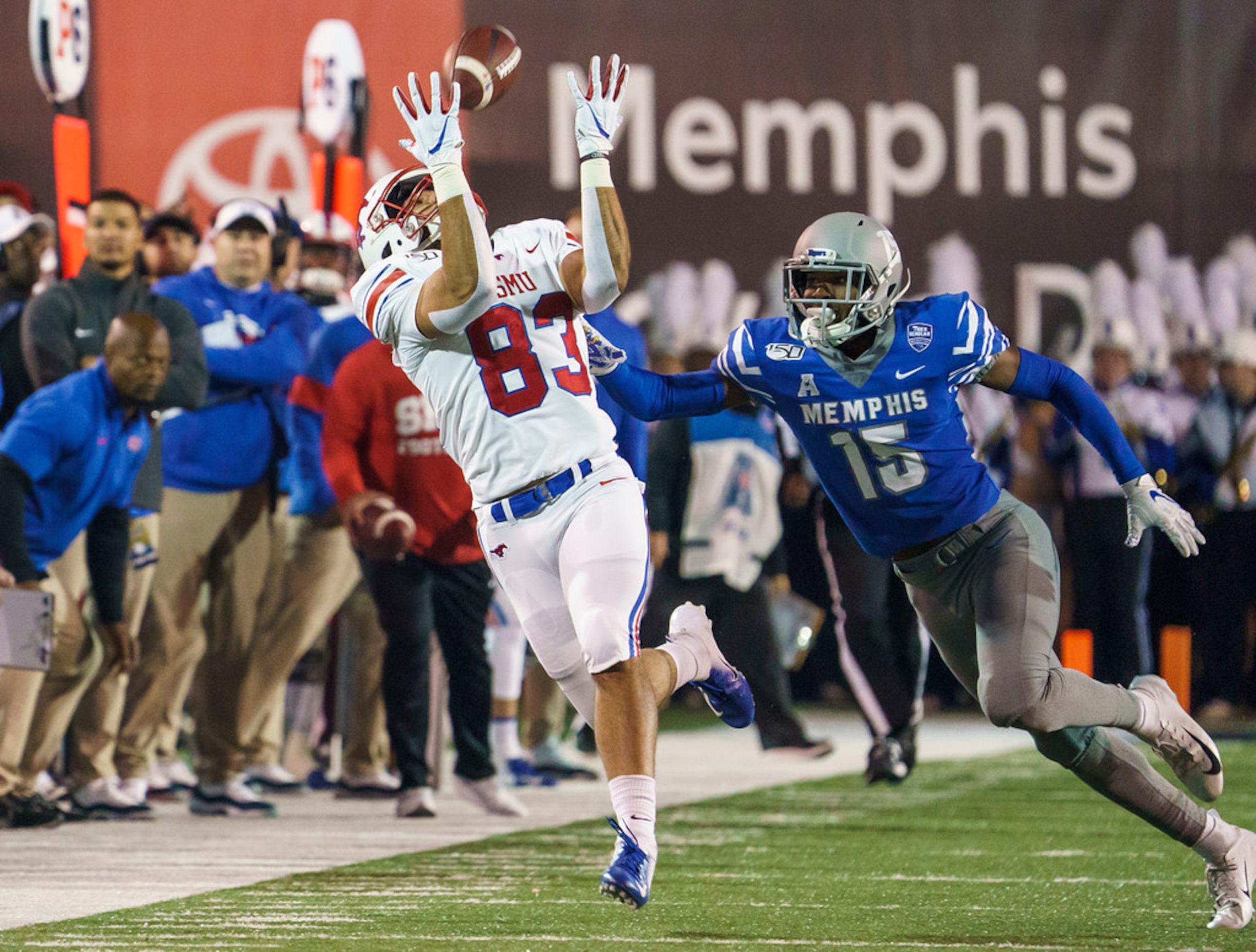 SMU tight end Kylen Granson (83) has a pass go off his hands as Memphis defensive back...