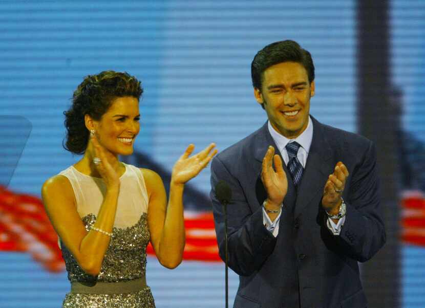 Angie Harmon and Jason Sehorn address the Republican Convention in 2004.