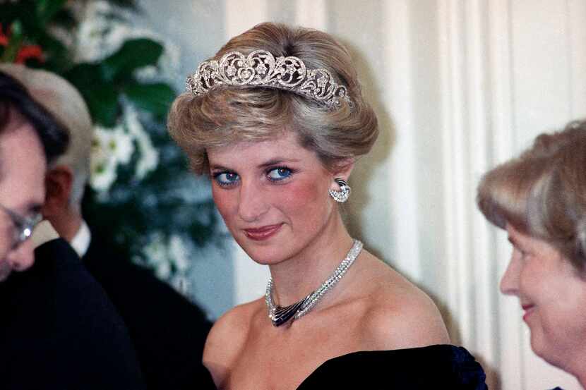 Diana, la princesa de Gales, durante una recepción ofrecida por el presidente de Alemania...