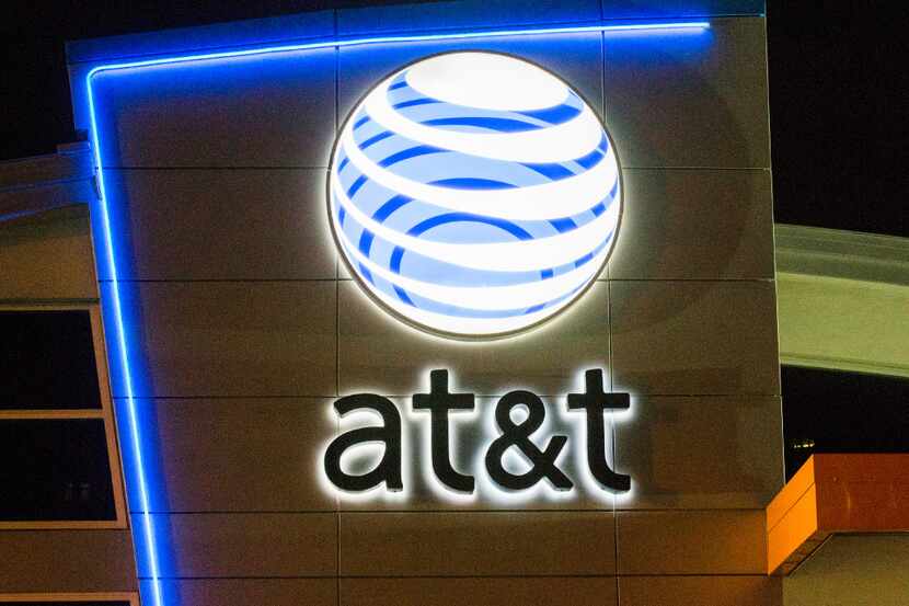 An AT&T store at 3329 Oak Lawn Ave on Monday, October 24, 2016 in Dallas. (Ashley Landis/The...