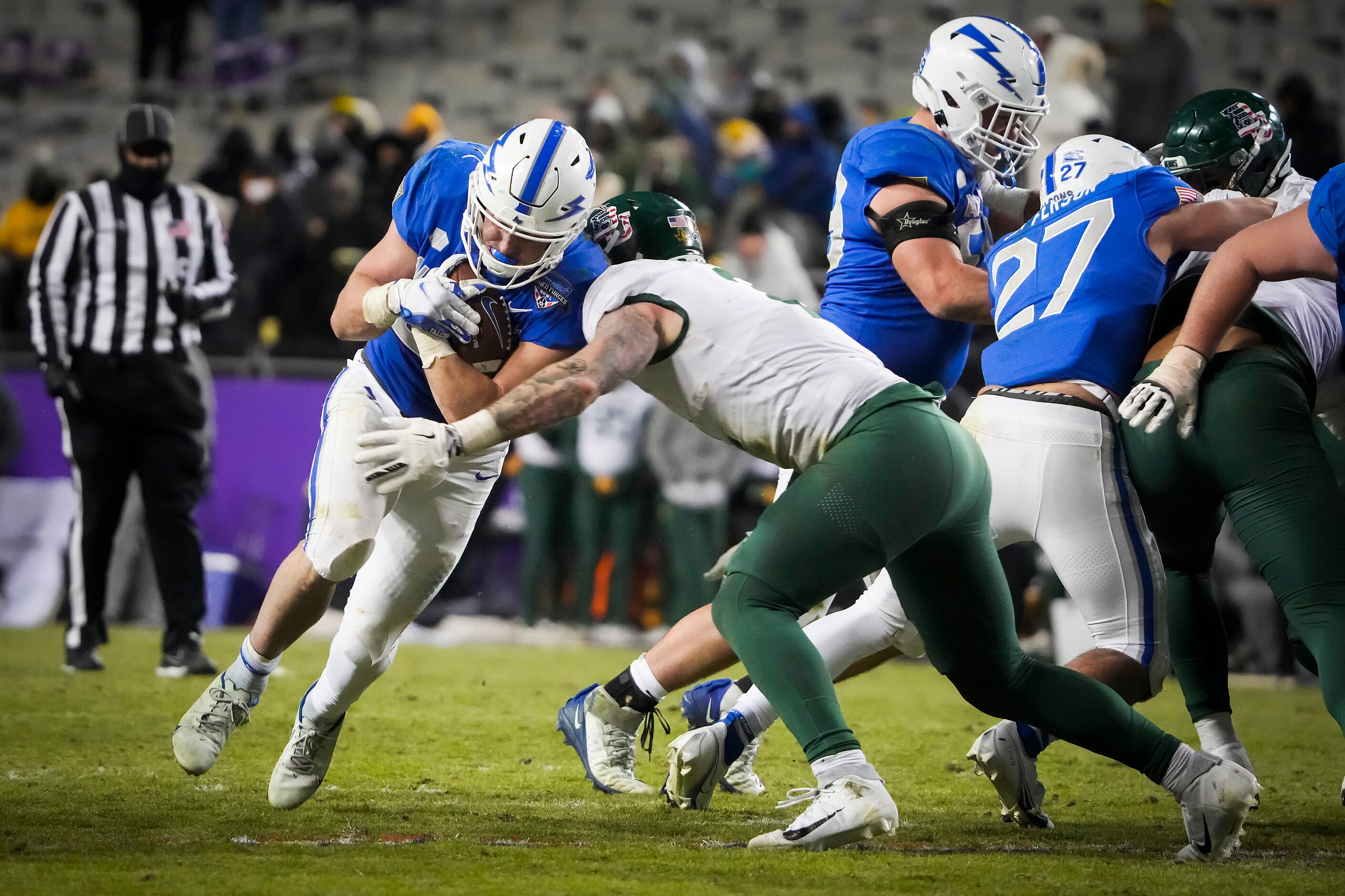 Air Force running back Brad Roberts (20) runs the ball against Baylor linebacker Matt Jones...