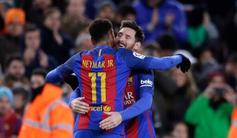 Messi y Barcelona enfrentan a la Real Sociedad. Foto AP