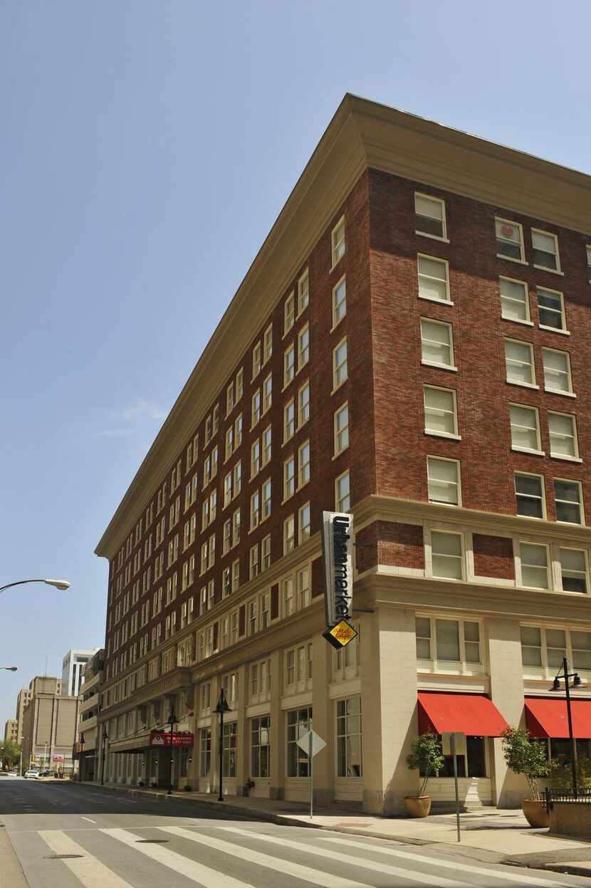 
Merriman Associates’ first downtown Dallas renovation project was the Interurban Building...