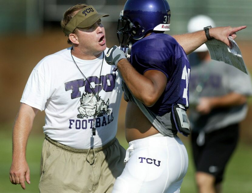 ORG XMIT: S0395748515_STAFF (shot  8/15/02     --  (Digital image) --- TCU head football...