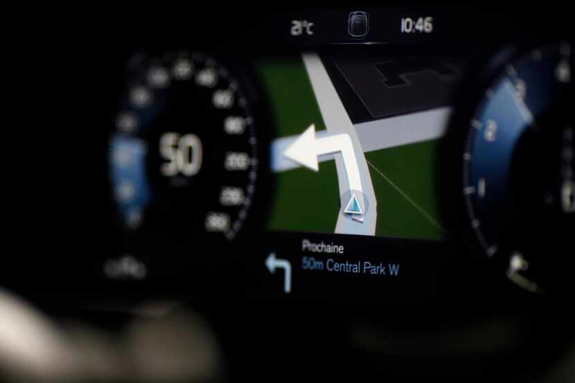 
The navigation screen displays an upcoming turn on the Volvo XC90’s dashboard.
