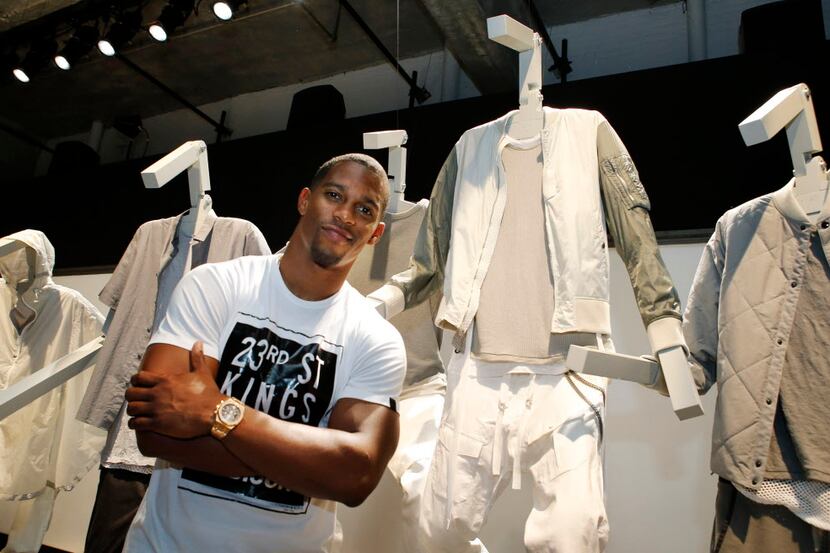 New York Giants wide receiver Victor Cruz poses for a photograph during the Rag and Bone...