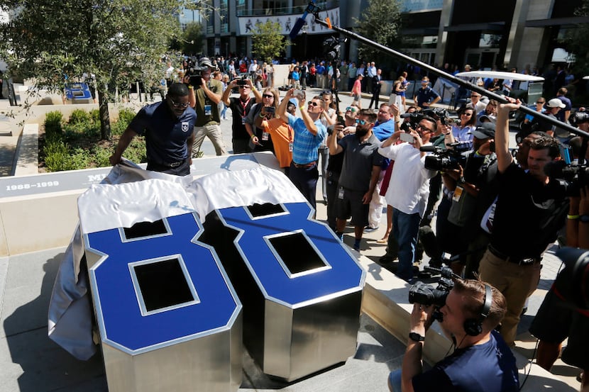 Former Dallas Cowboys wide receiver Michael Irvin unveils his number in his dedicated area...