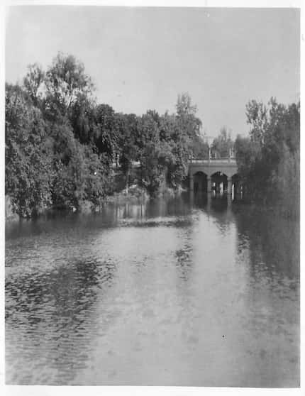 Early photo of Turtle Creek. The exact year this photo was taken is unknown.