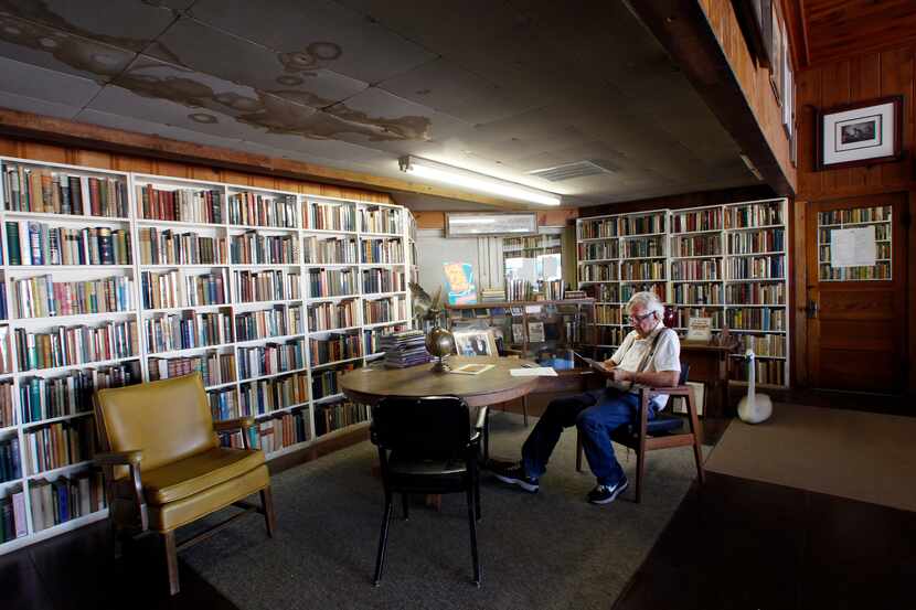 Pulitzer Prize-winning author Larry McMurtry relaxes and reads in Booked Up, the bookstore...