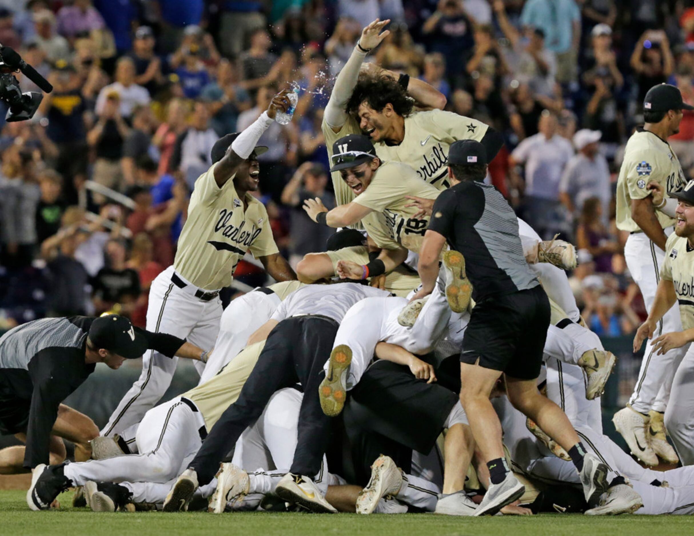 Vanderbilt baseball ignoring rankings ahead of NCAA tournaments