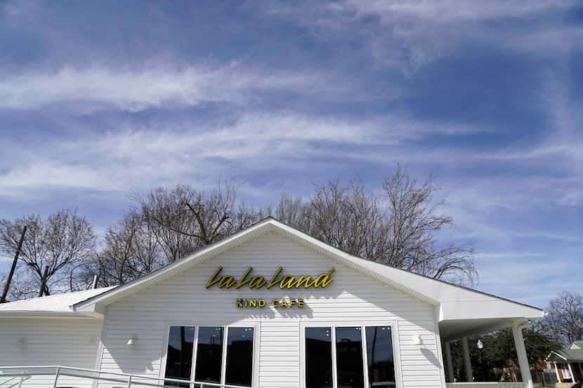 La La Land Kind Cafe abrió su primera sucursal en 2019 sobre Greenville Avenue.