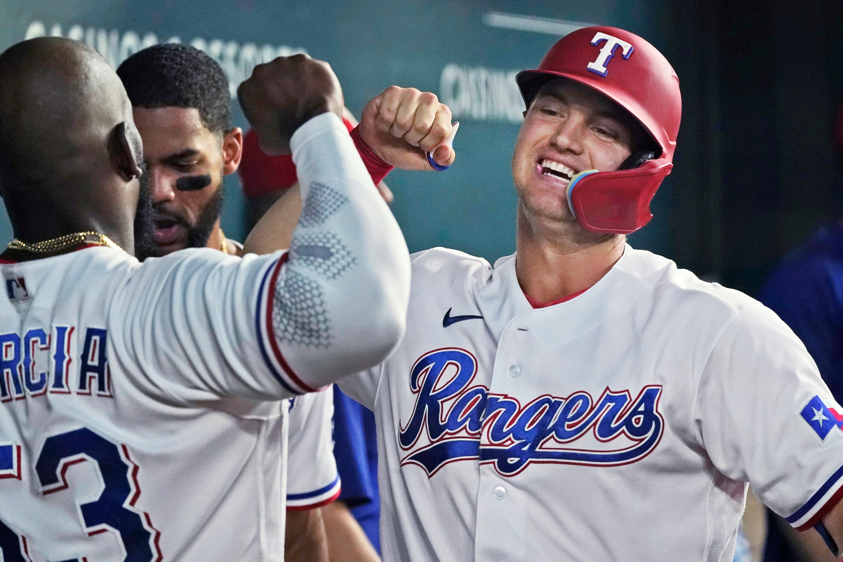Rangers' All-Star hitters return to form vs. Nationals after