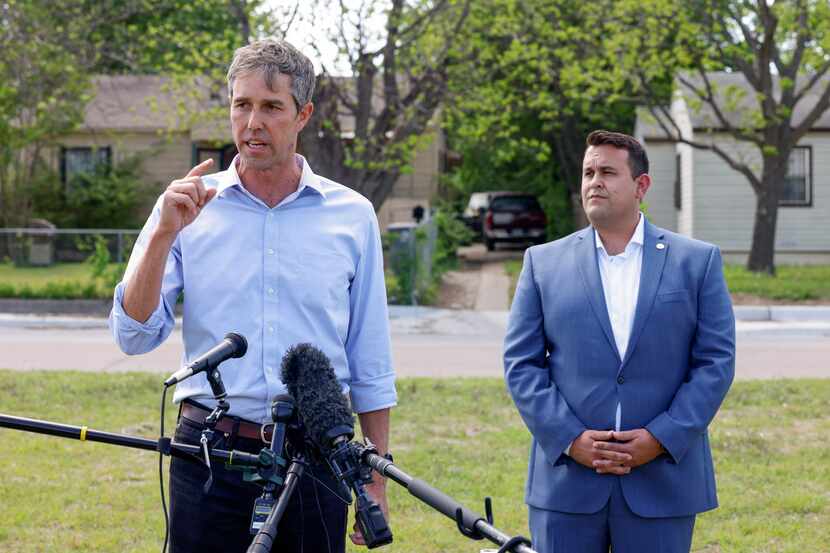 Democratic gubernatorial candidate Beto O’Rourke (left) speaks alongside Dallas City Council...