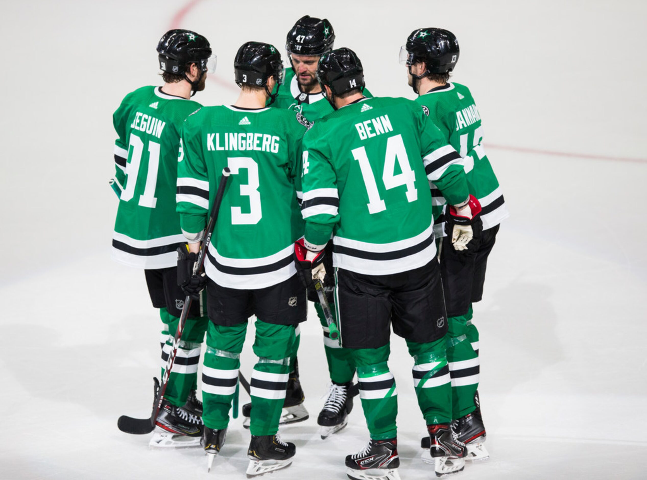 Dallas Stars celebrate a goal scored by Dallas Stars left wing Jamie Benn (14) during the...