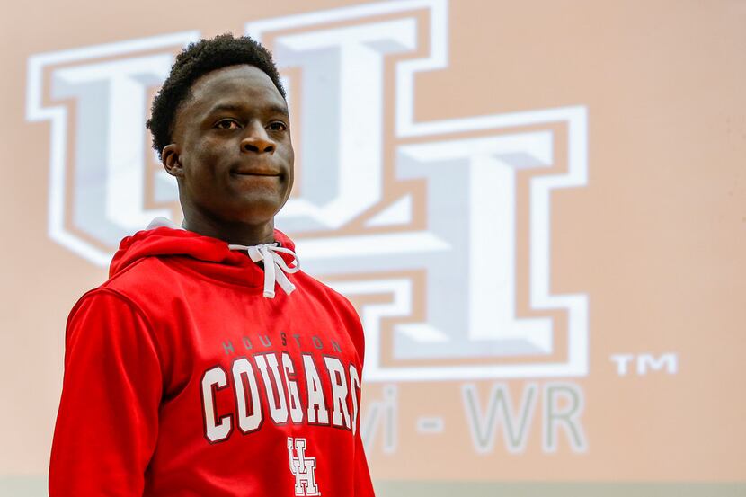 TXHSFB Mansfield Legacy senior wide receiver Ife Adeyi participates during an early signing...