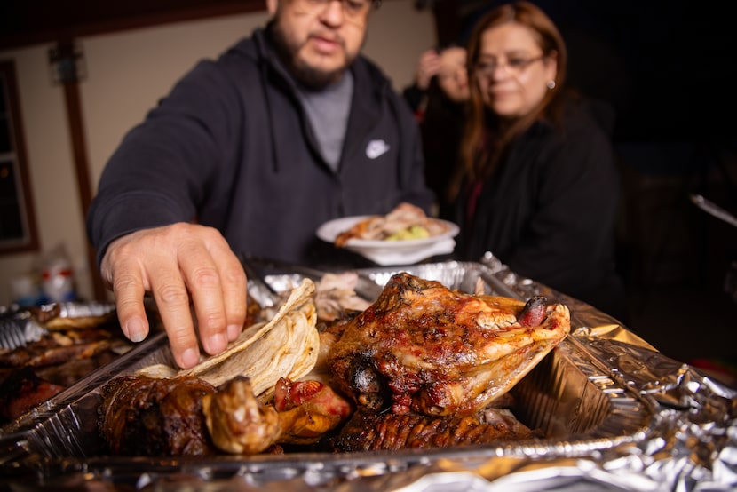 La cabeza del cabrito hecho ataúd, por Eduardo Montemayor, regiomontano dueño de Tacos Lalo,...