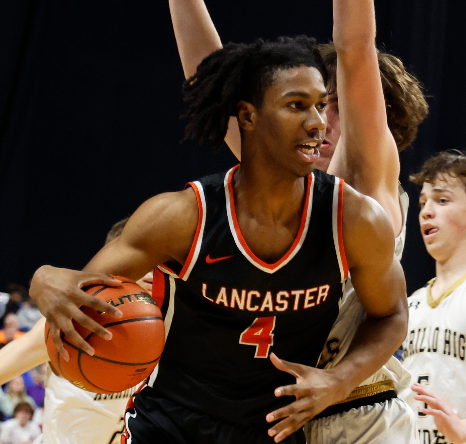 Lancaster Tigers Dillon Battie (4) drives on Amarillo In the first half. Lancaster vs....