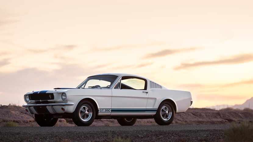 1965 SHELBY GT350 FASTBACK. Precio estimado: $450,000 – $500,000.