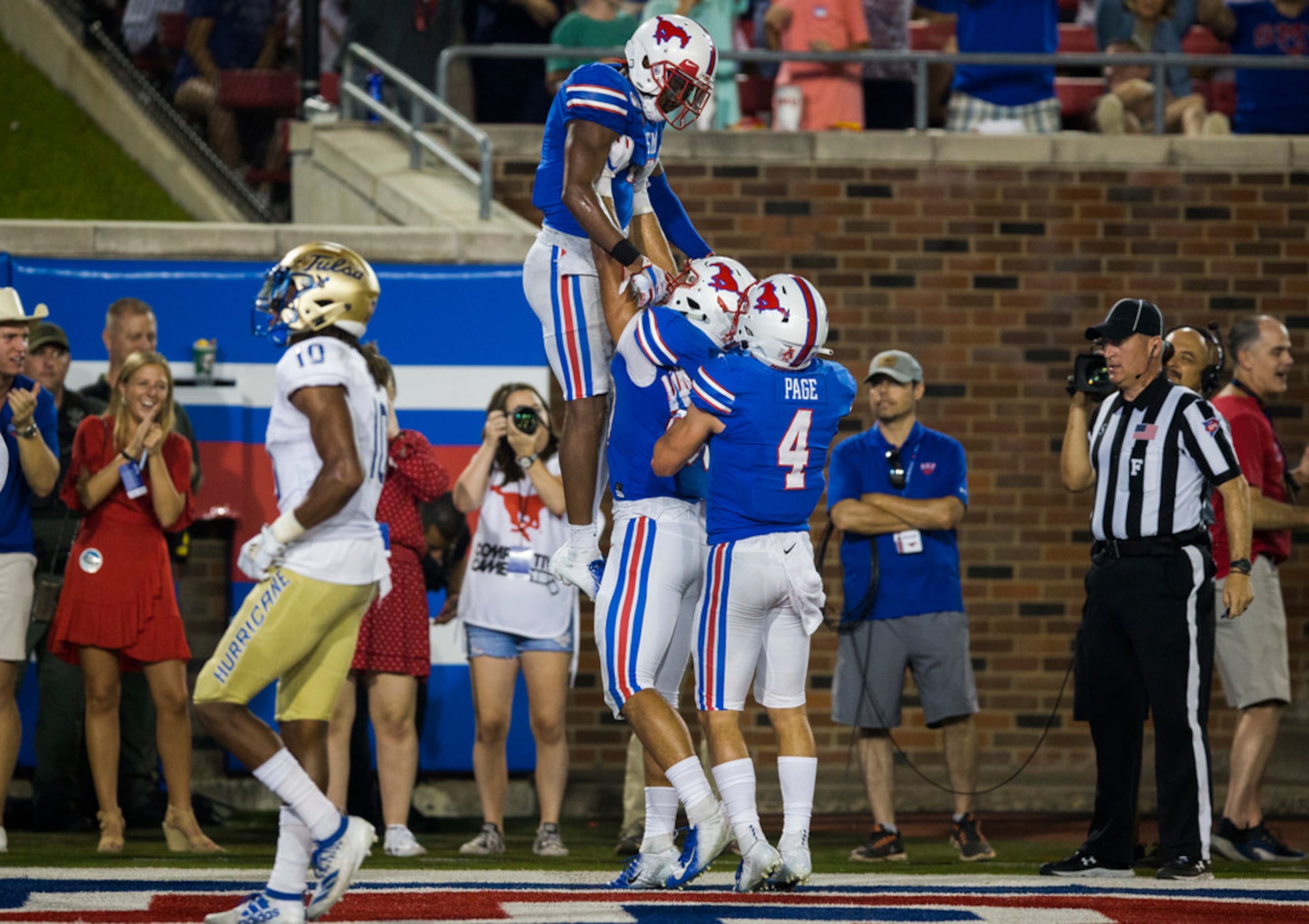 SMU Mustangs wide receiver James Proche (3) celebrates a touchdown during the fourth quarter...