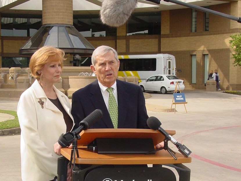 Pat and Pete Schenkel at the 2007 dedication of the Pat and Pete Schenkel Tower at Methodist...