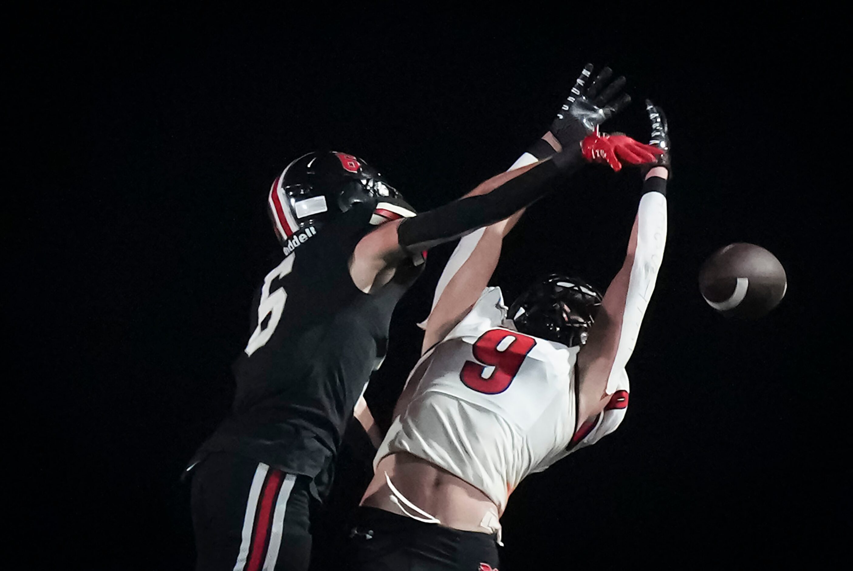 Lovejoy defensive back Gabe Joyner (6) breaks up a pass intended for Melissa wide receiver...