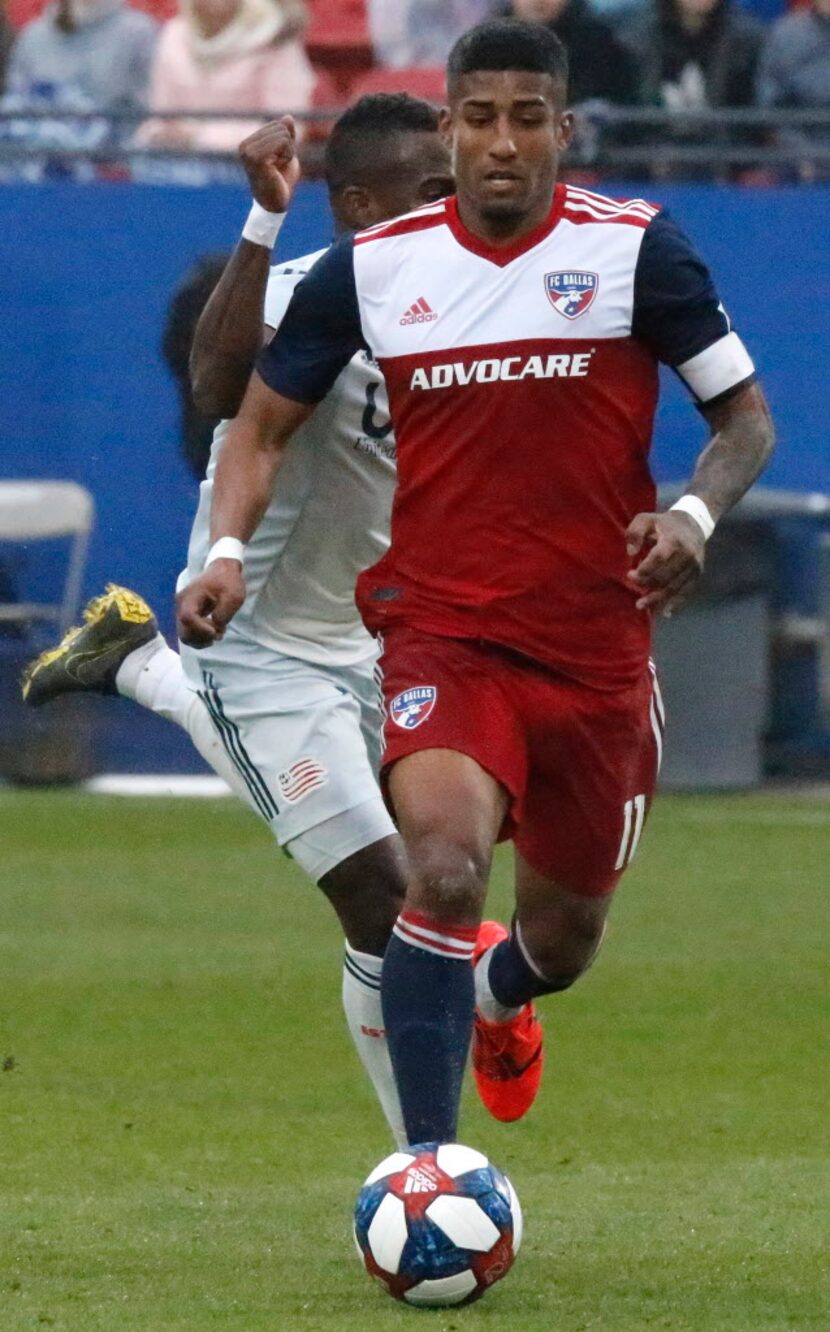 Santiago Mosquera (11) fue titular el sábado en la Fecha 1 de la liga. (Stewart F. House/DMN)